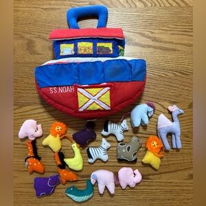 Pockets of Learning Colorful Animal Noah's Ark Plush Toy Set